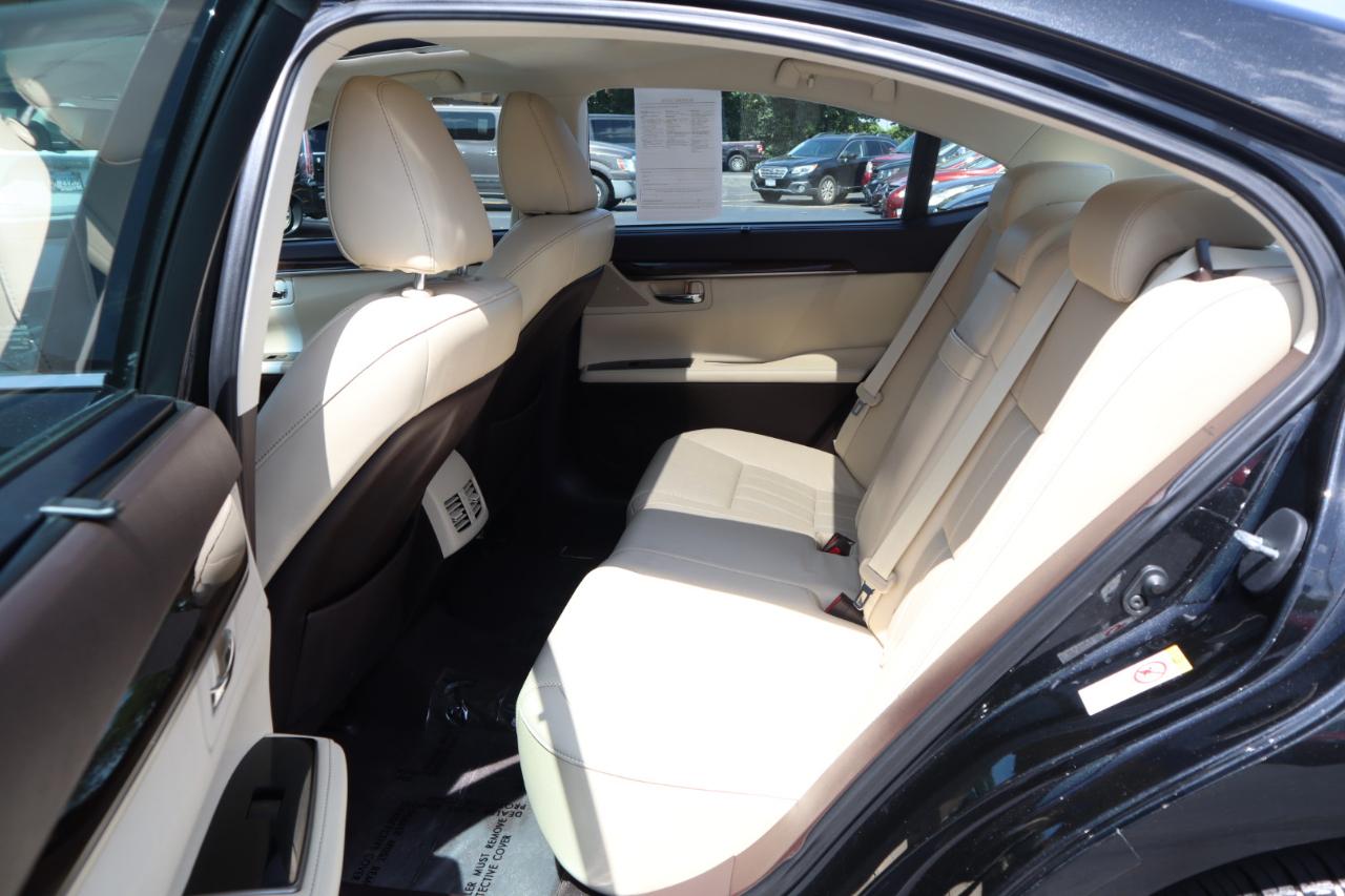 Lexus ES 350 Sedan 2016