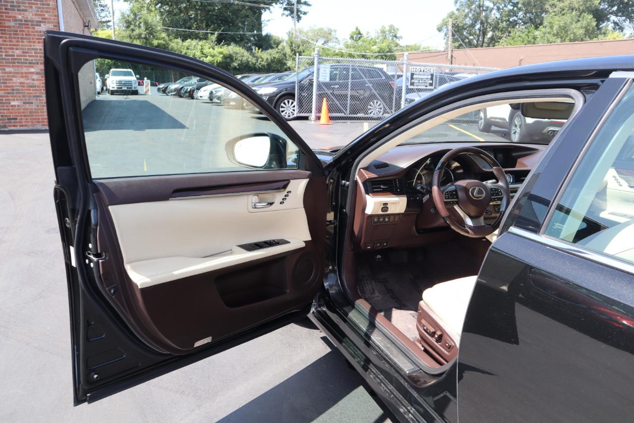 Lexus ES 350 Sedan 2016