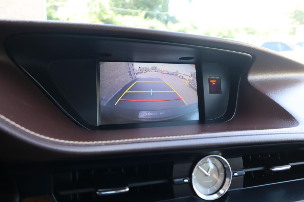 Lexus ES 350 Sedan 2016