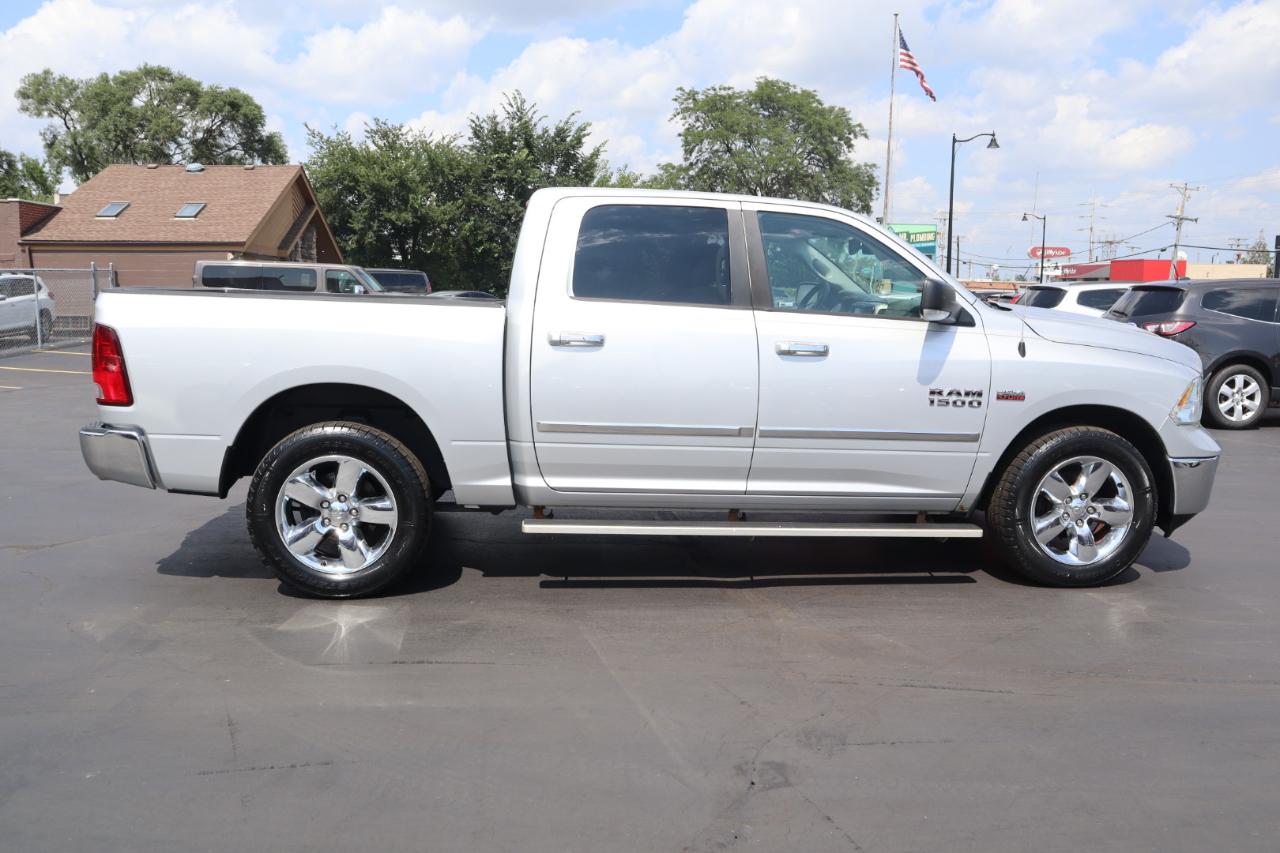 RAM 1500 SLT Crew Cab SWB 4WD 2014
