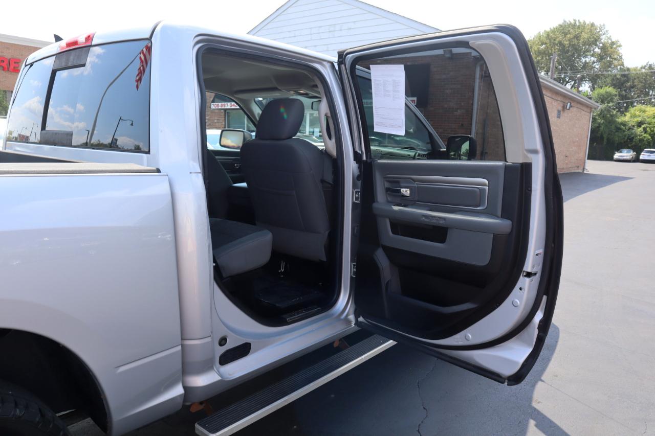 RAM 1500 SLT Crew Cab SWB 4WD 2014