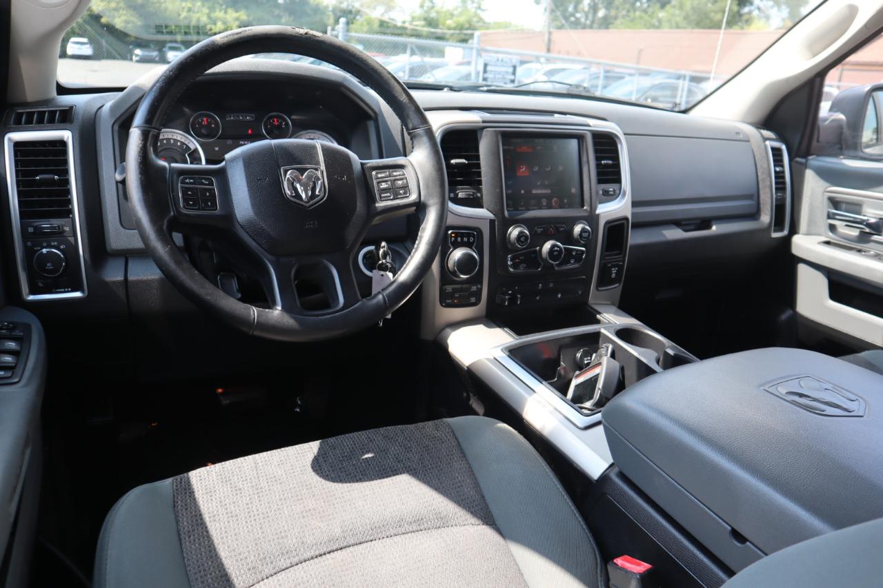 RAM 1500 SLT Crew Cab SWB 4WD 2014
