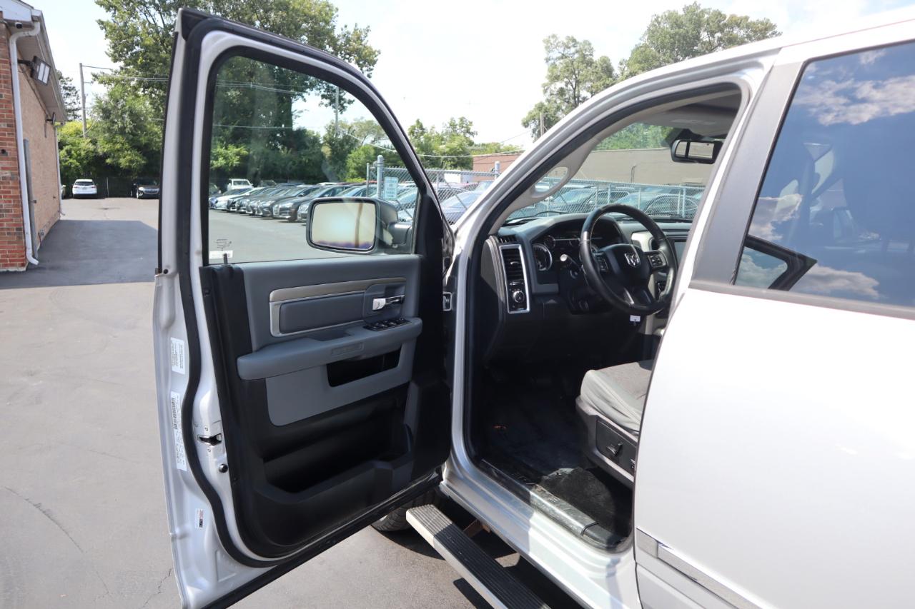 RAM 1500 SLT Crew Cab SWB 4WD 2014