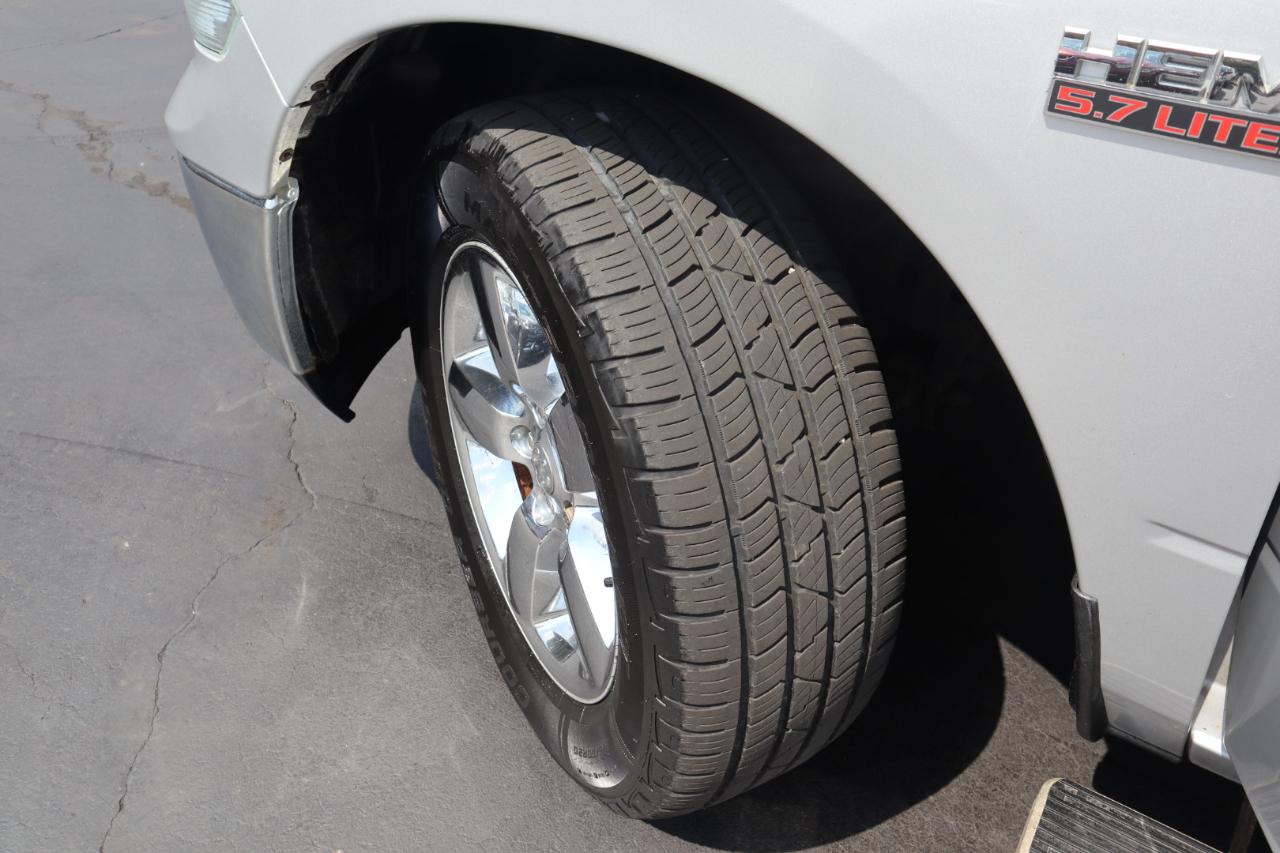 RAM 1500 SLT Crew Cab SWB 4WD 2014