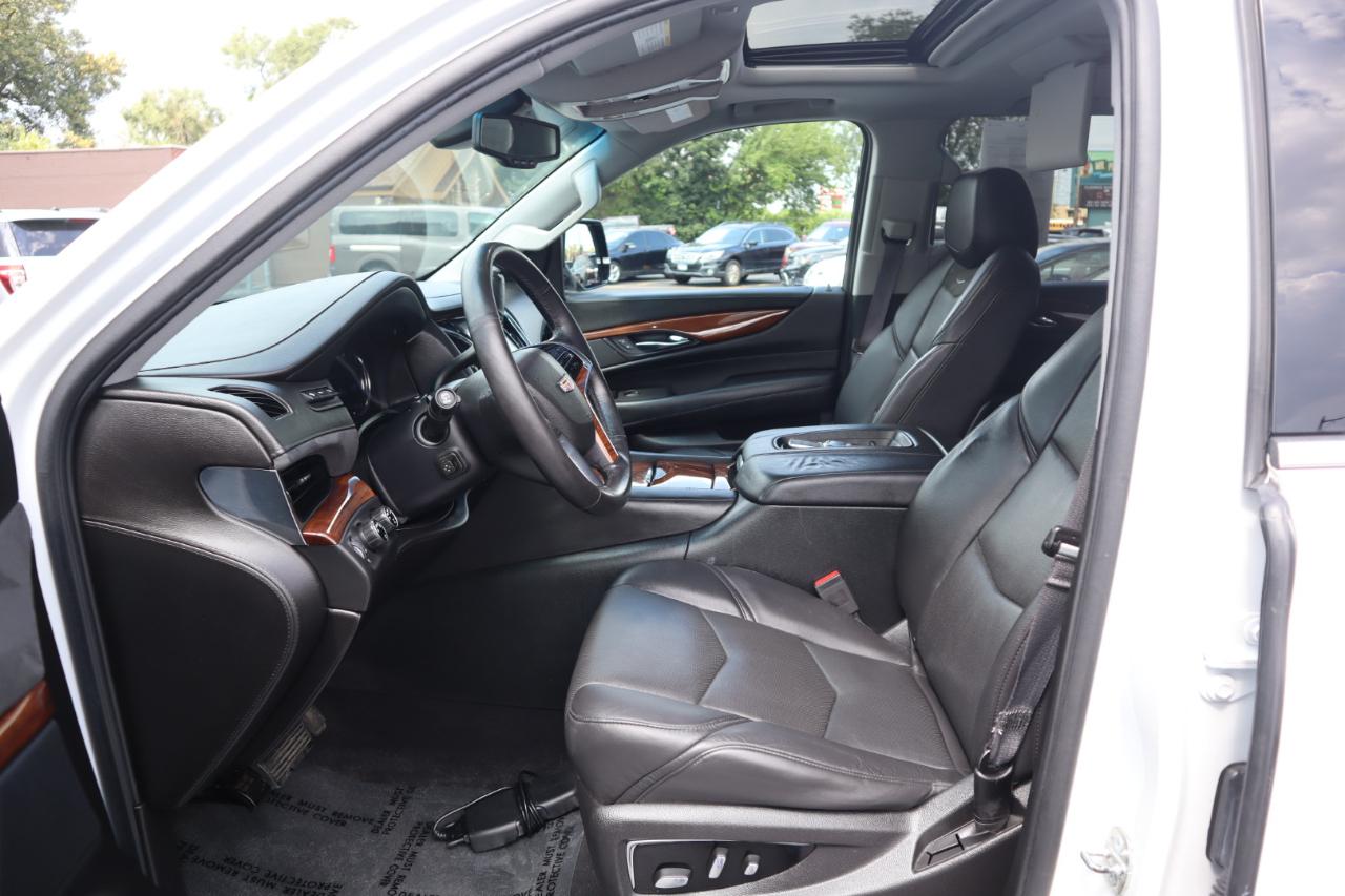 Cadillac Escalade Luxury 4WD 2016
