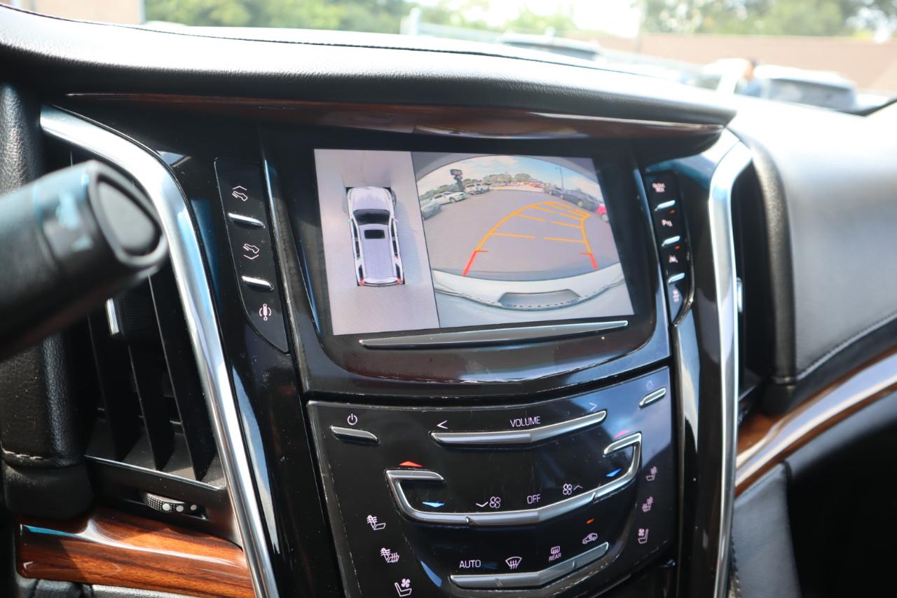 Cadillac Escalade Luxury 4WD 2016
