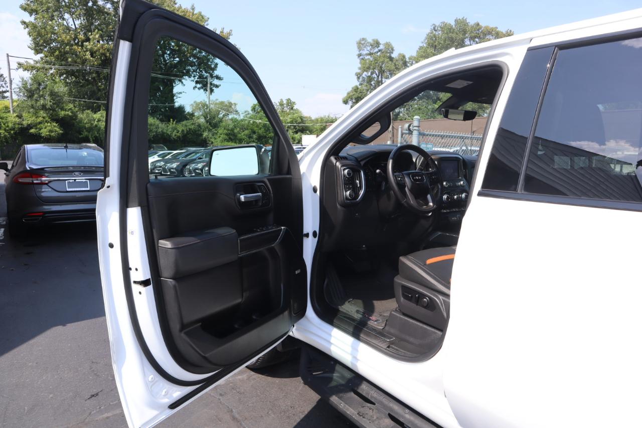 GMC Sierra 1500 AT4 Crew Cab Short Box 4WD 2021