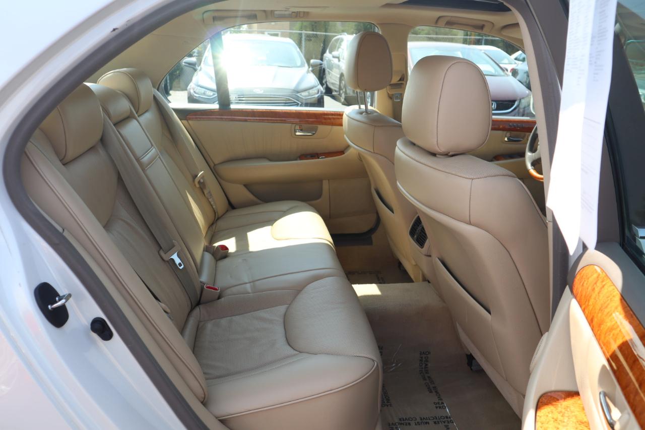 Lexus LS 430 Sedan 2005