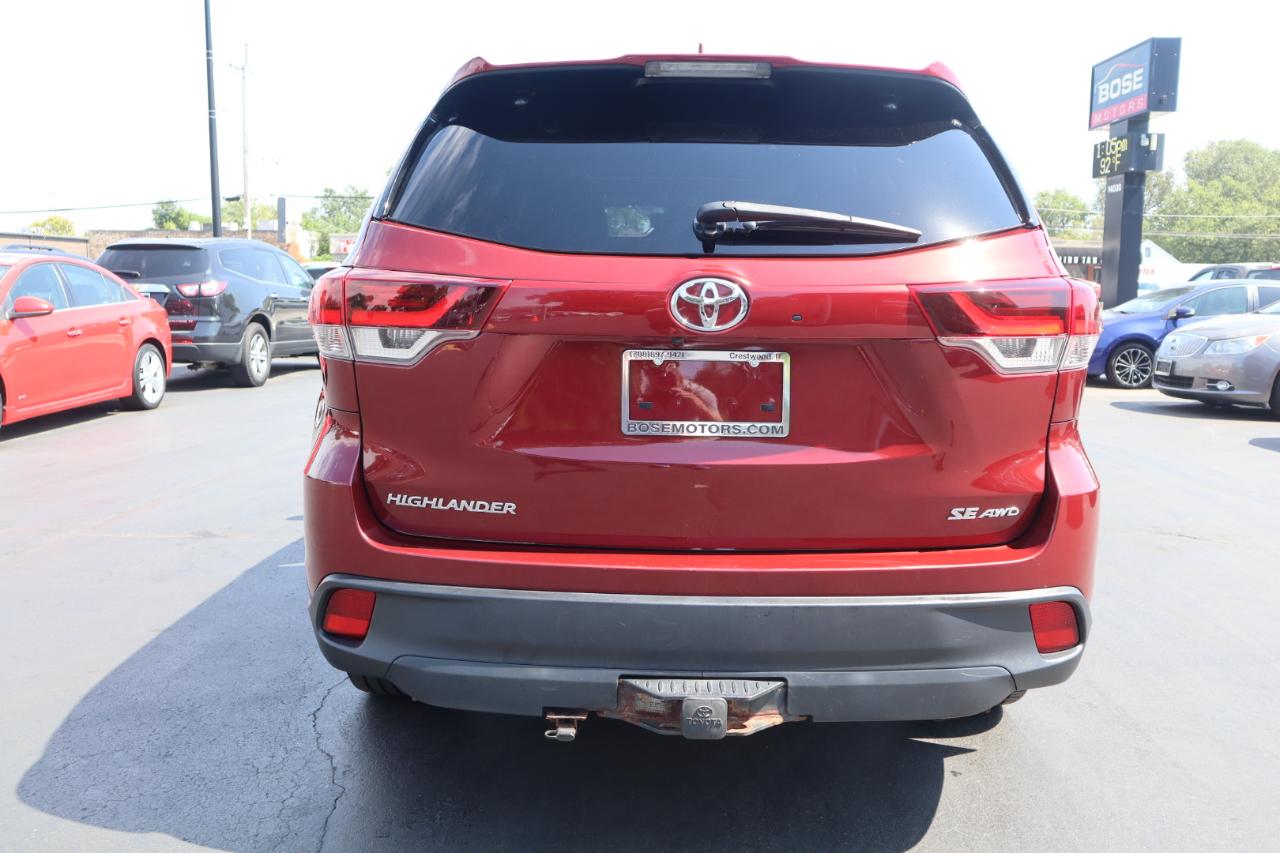 Toyota Highlander SE AWD V6 2019