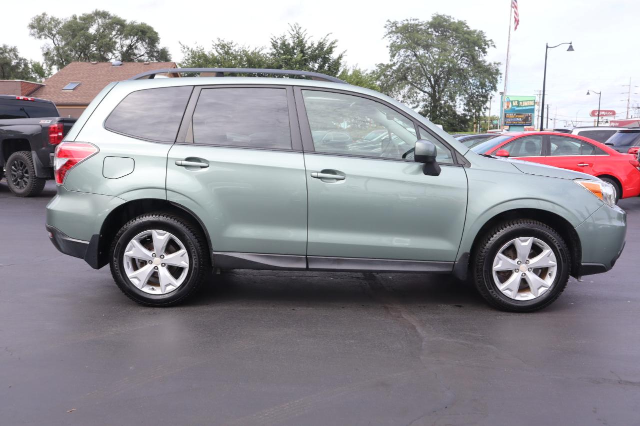Subaru Forester 2.5i Premium PZEV CVT 2016
