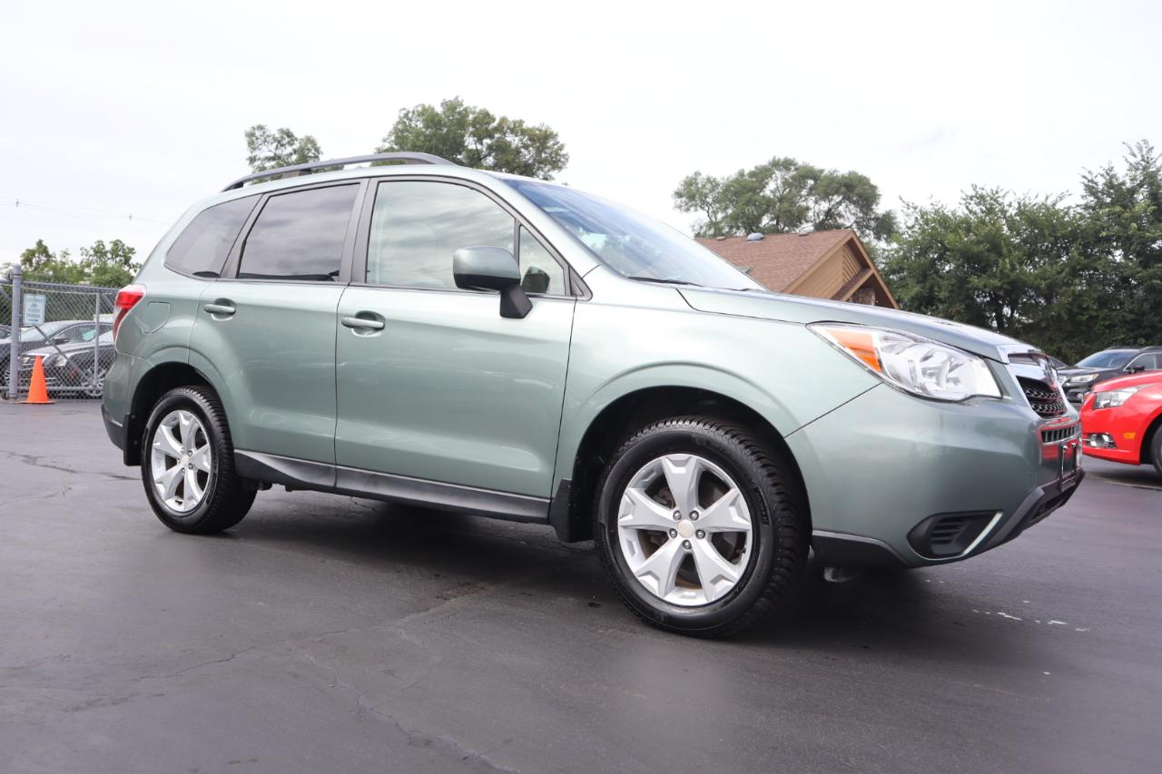 Subaru Forester 2.5i Premium PZEV CVT 2016