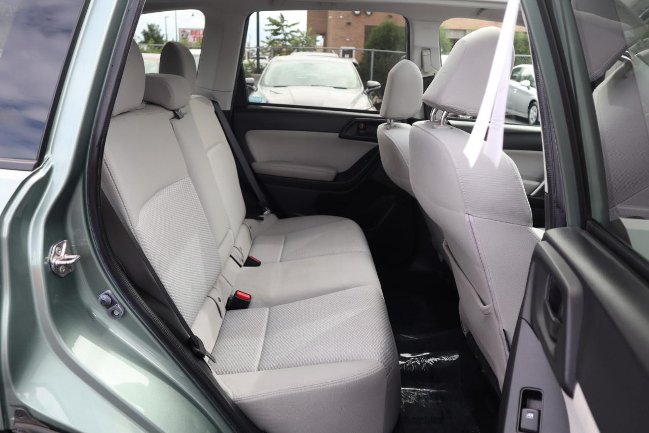 Subaru Forester 2.5i Premium PZEV CVT 2016
