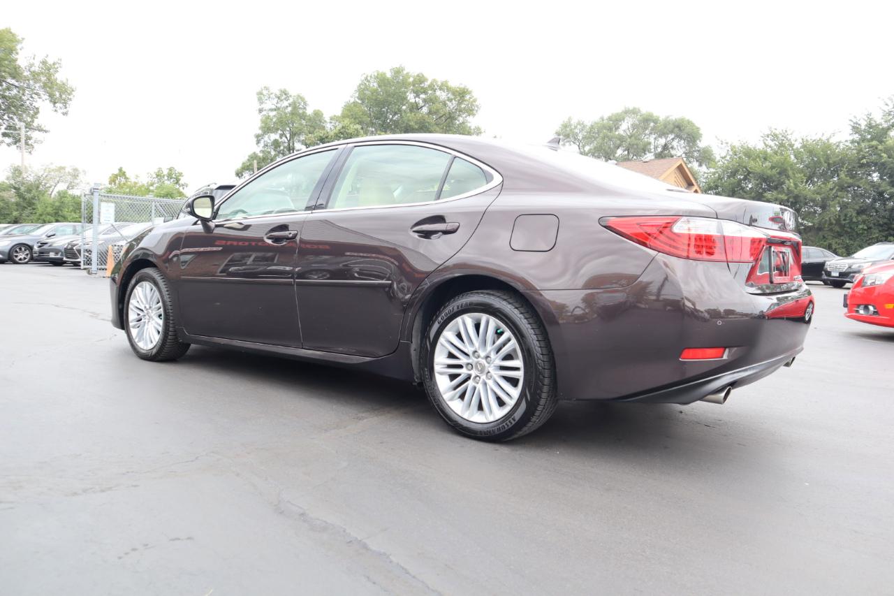 Lexus ES 350 Sedan 2013