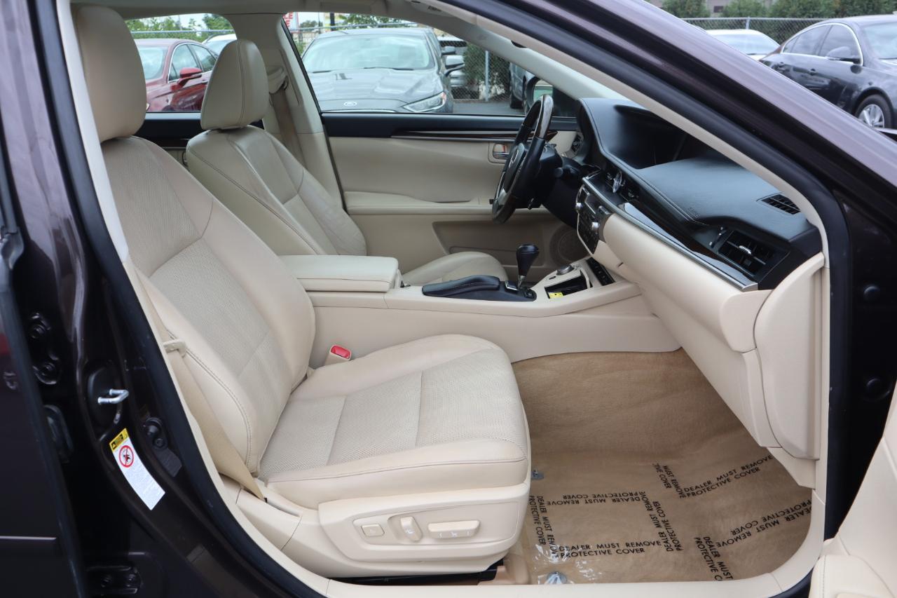 Lexus ES 350 Sedan 2013