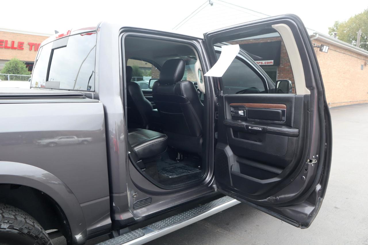 RAM 1500 Laramie Crew Cab SWB 4WD 2017