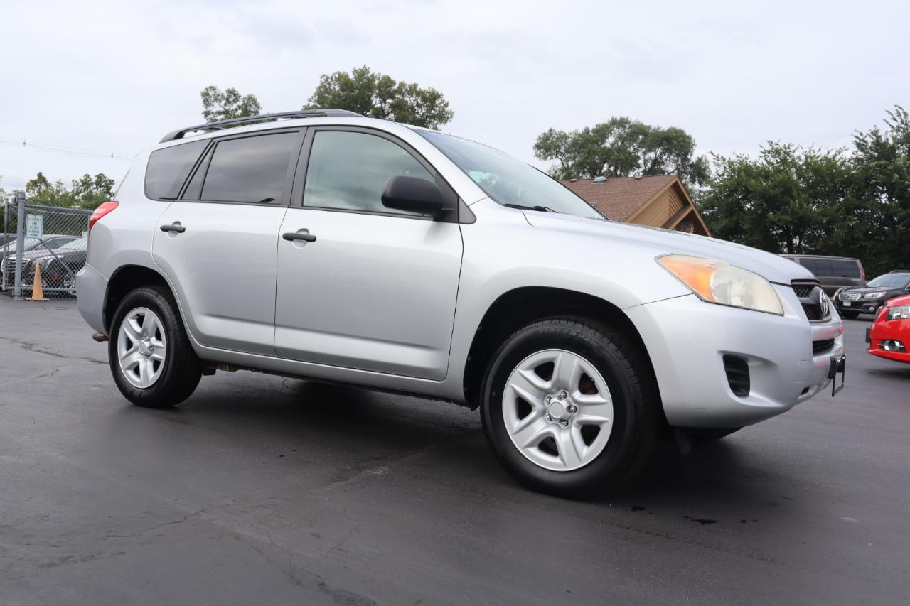 Toyota RAV4 Base I4 4WD 2012