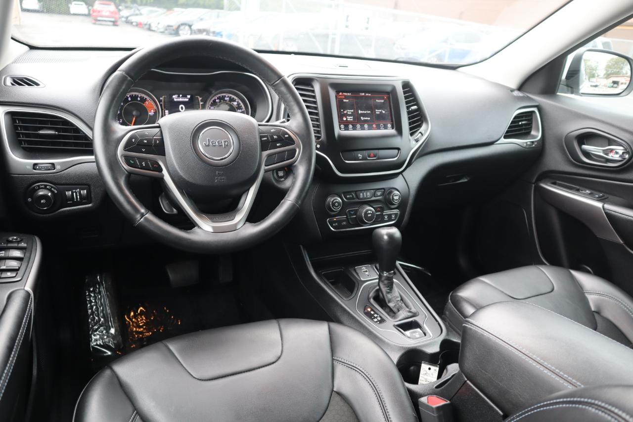 Jeep Cherokee Latitude Plus FWD 2019
