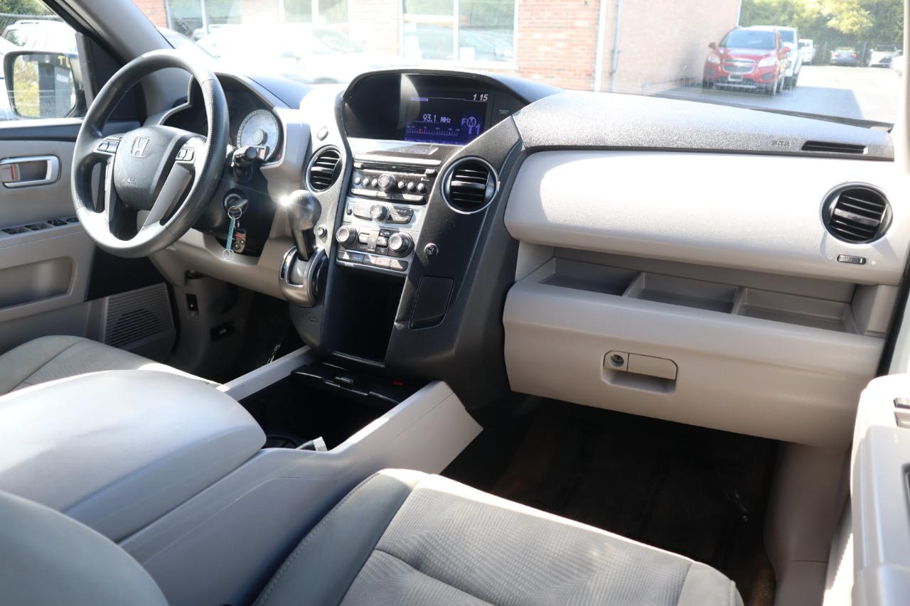Honda Pilot LX 4WD 5-Spd AT 2015