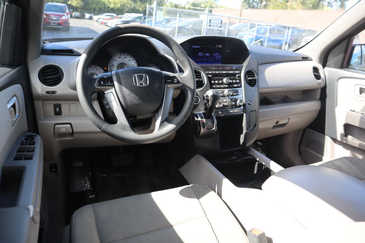Honda Pilot LX 4WD 5-Spd AT 2015