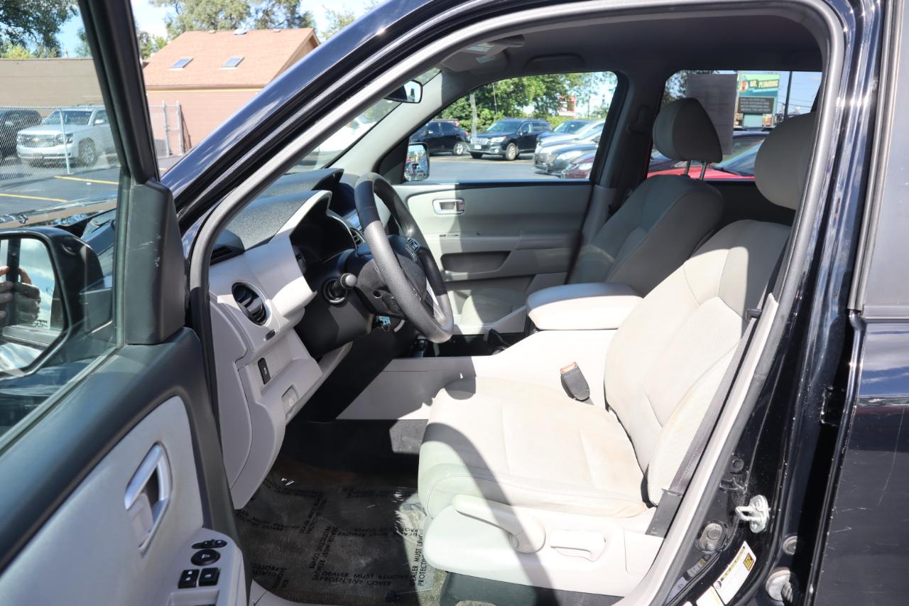 Honda Pilot LX 4WD 5-Spd AT 2015