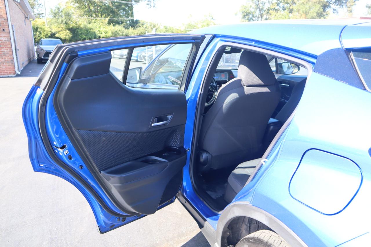 Toyota C-HR XLE 2018