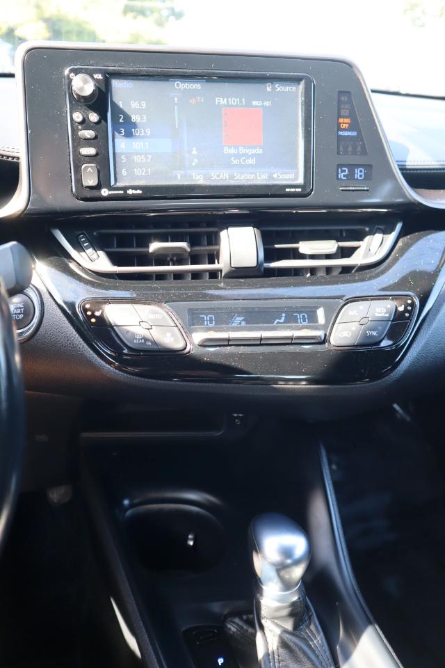 Toyota C-HR XLE 2018