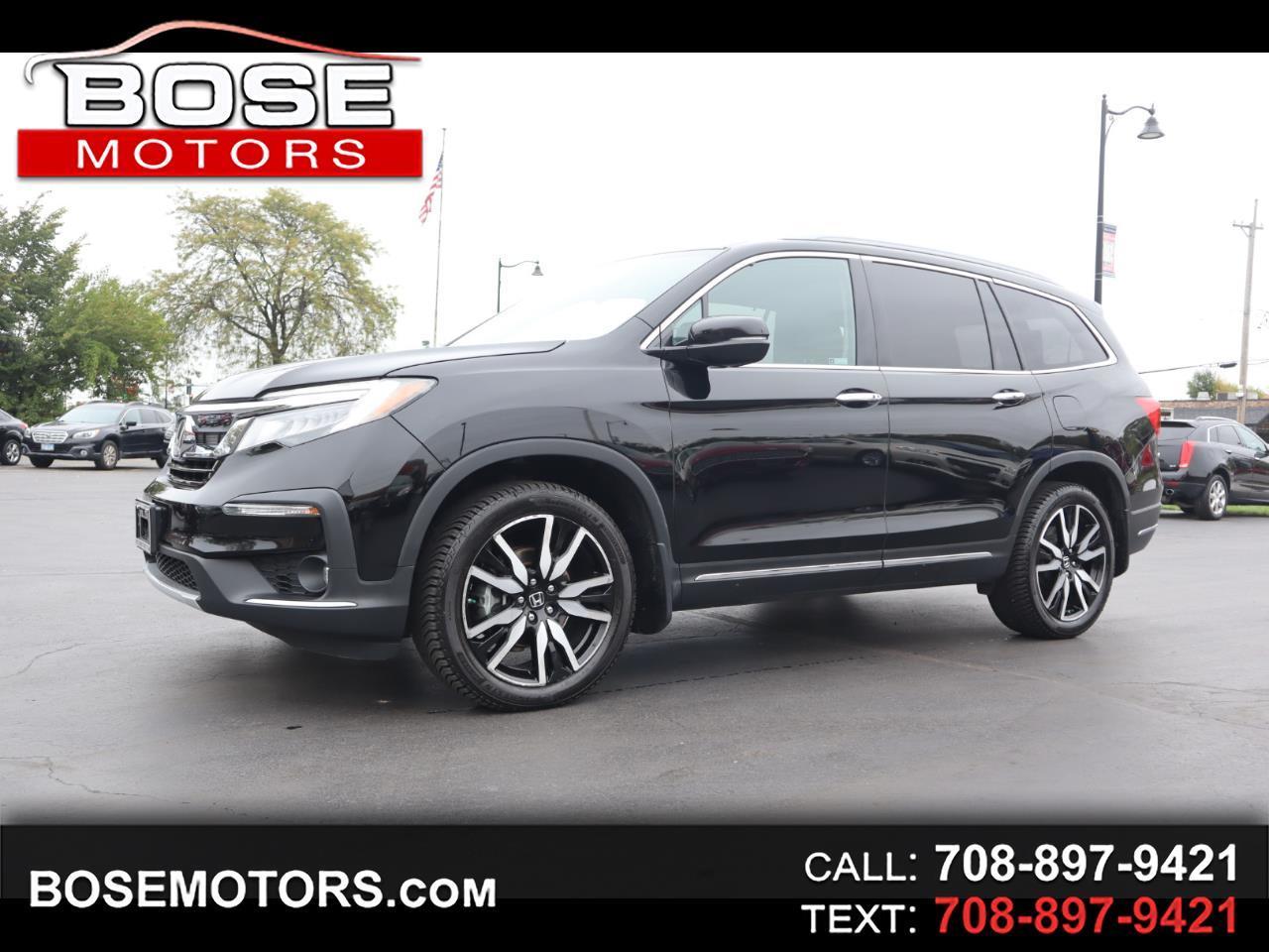 Honda Pilot Touring w/Rear Captain's Chairs AWD 2020