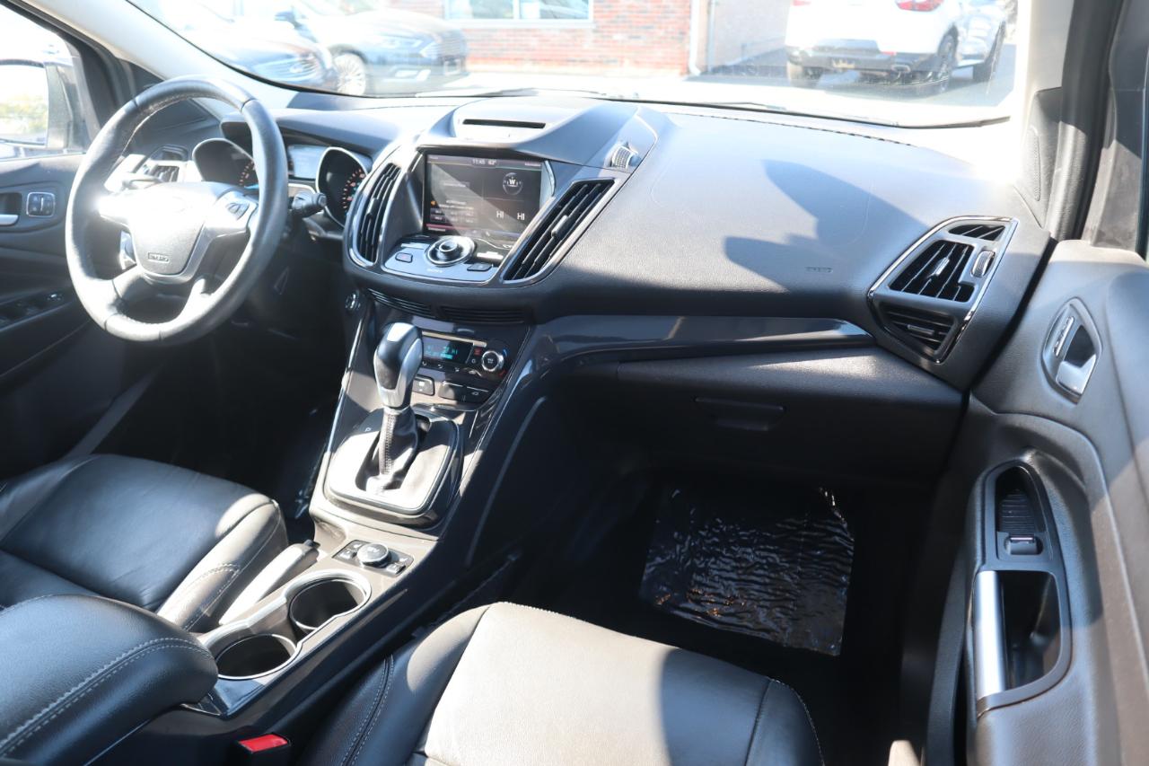 Ford Escape Titanium 4WD 2015