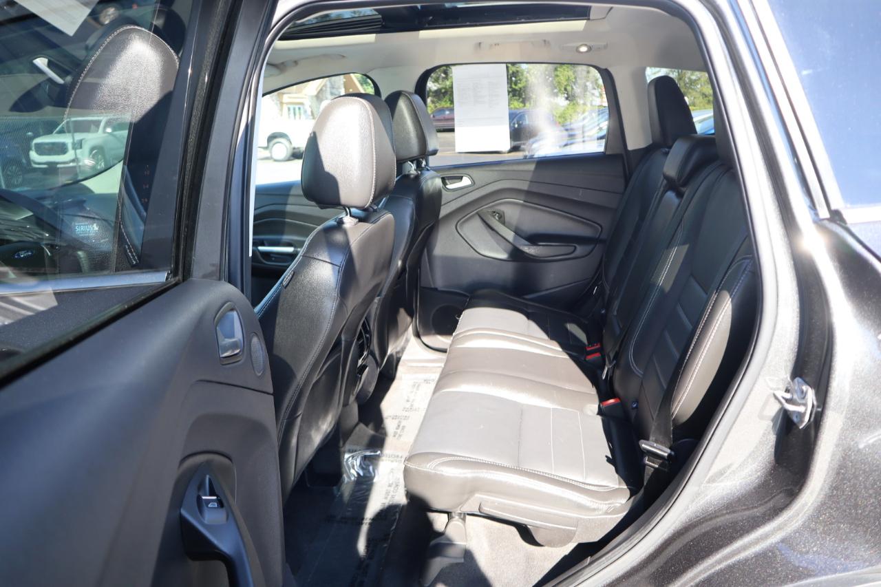 Ford Escape Titanium 4WD 2015