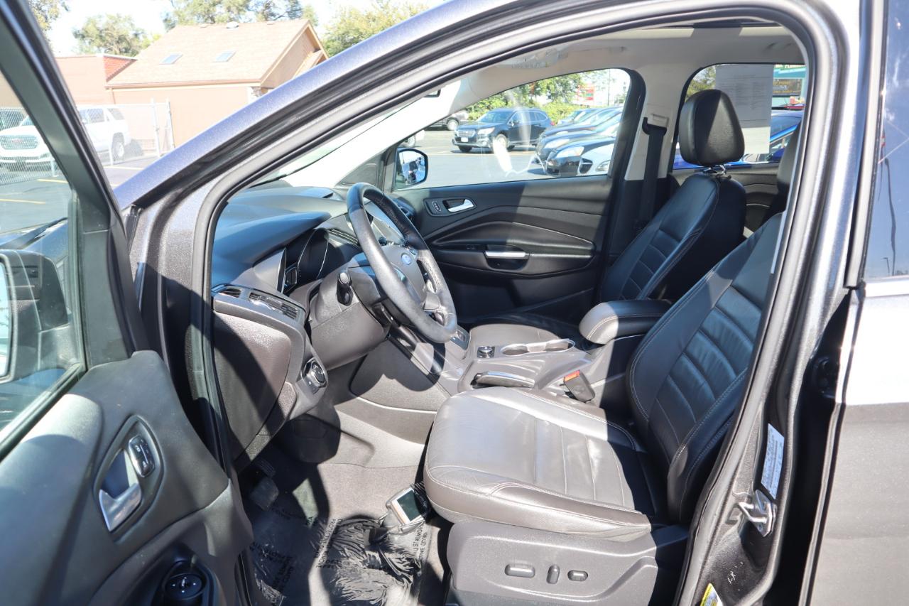 Ford Escape Titanium 4WD 2015