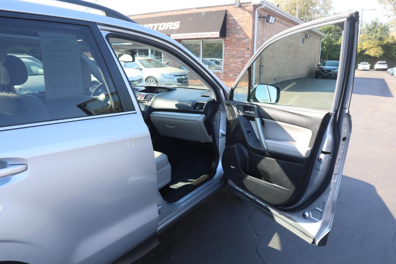 Subaru Forester 2.5i Touring 2014