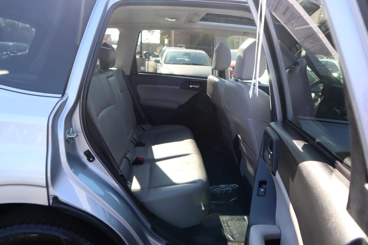 Subaru Forester 2.5i Touring 2014