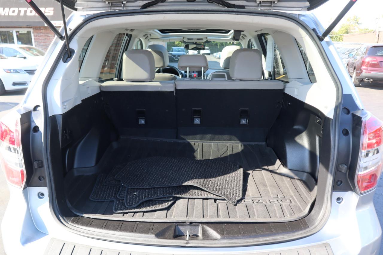 Subaru Forester 2.5i Touring 2014