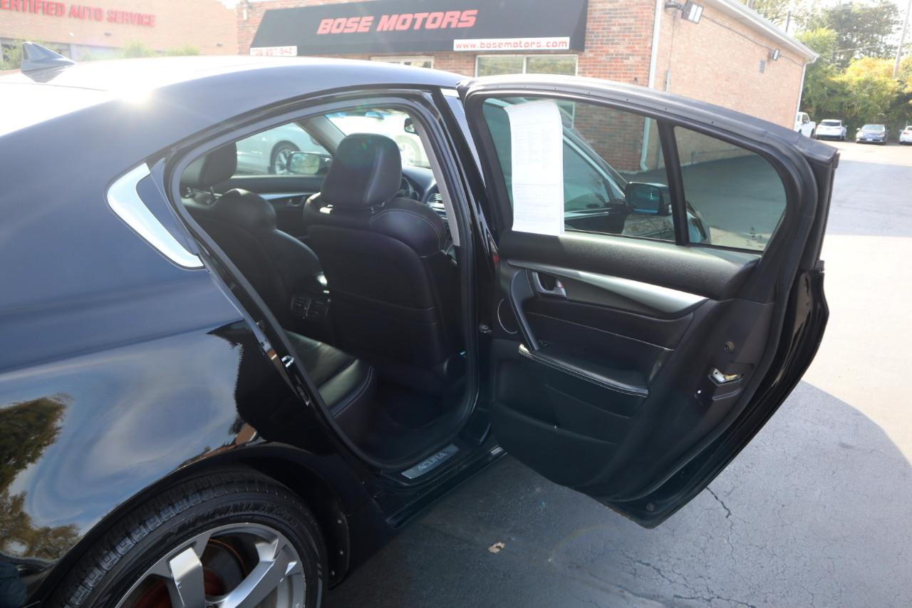 Acura TL 5-Speed AT SH-AWD with Tech Package 2010