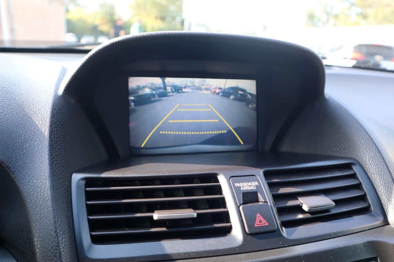 Acura TL 5-Speed AT SH-AWD with Tech Package 2010