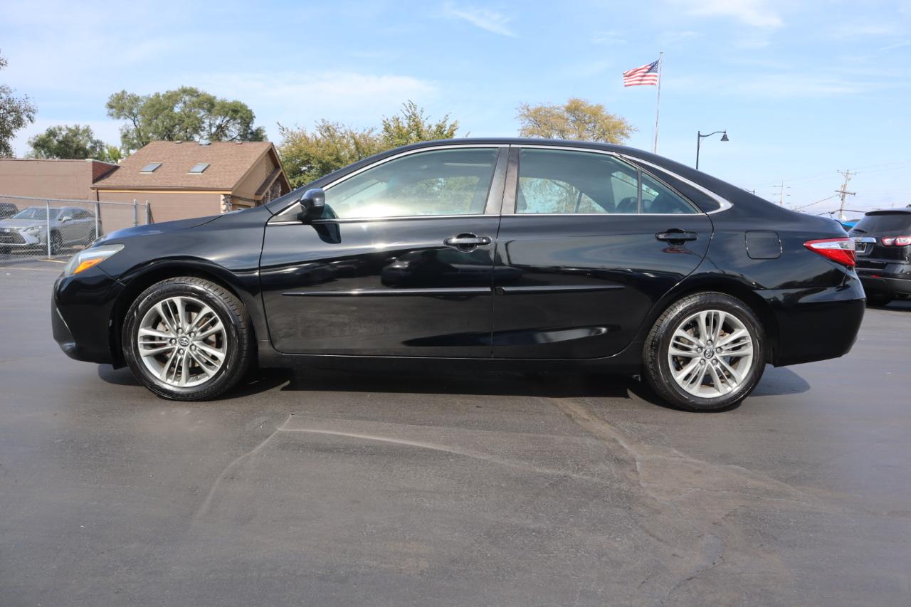 Toyota Camry SE 2017