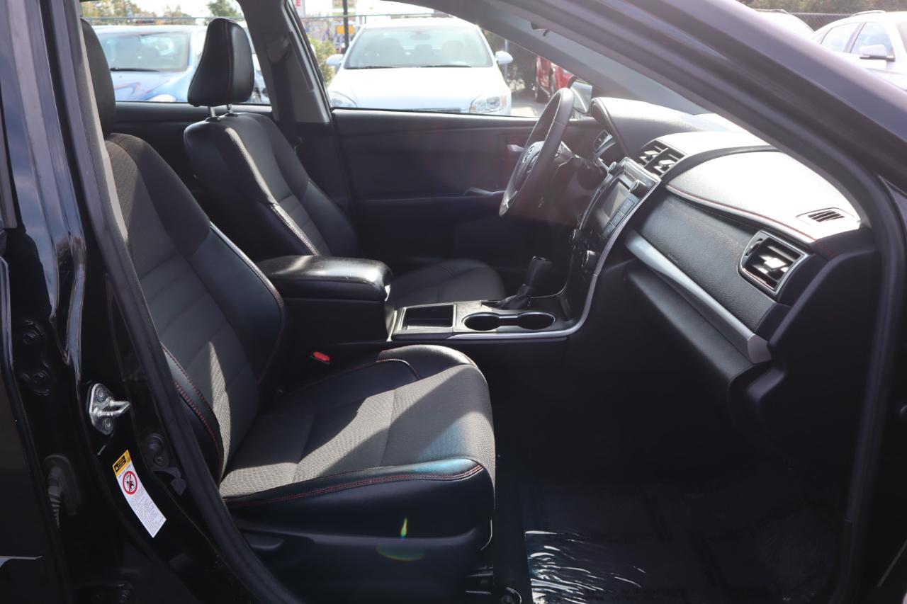 Toyota Camry SE 2017