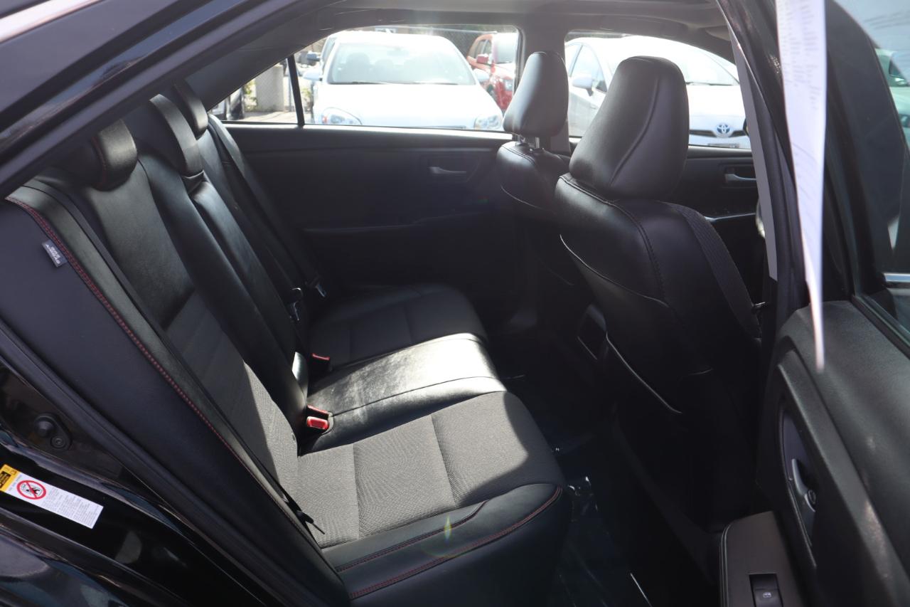 Toyota Camry SE 2017