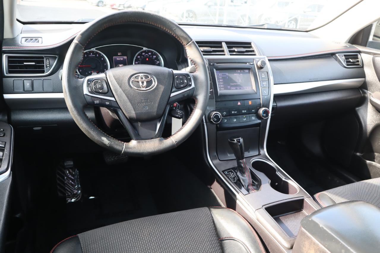 Toyota Camry SE 2017