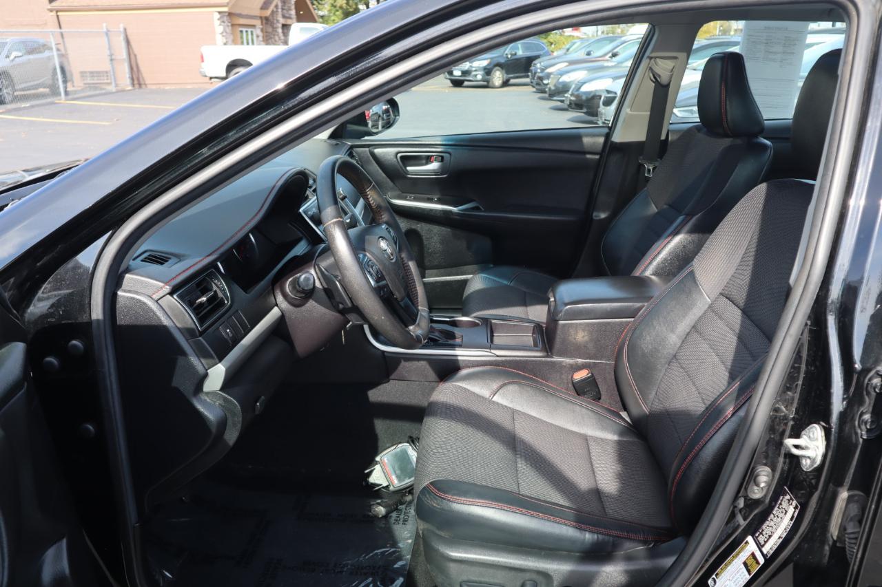 Toyota Camry SE 2017