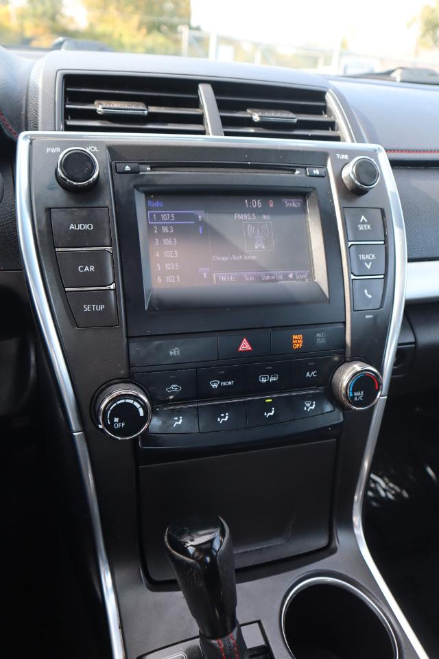 Toyota Camry SE 2017