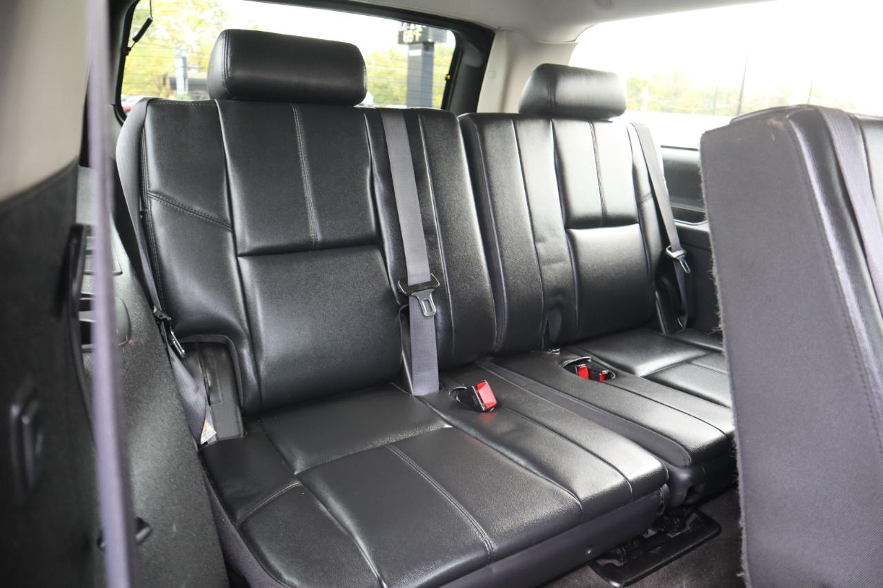 Chevrolet Suburban LT 1500 4WD 2014