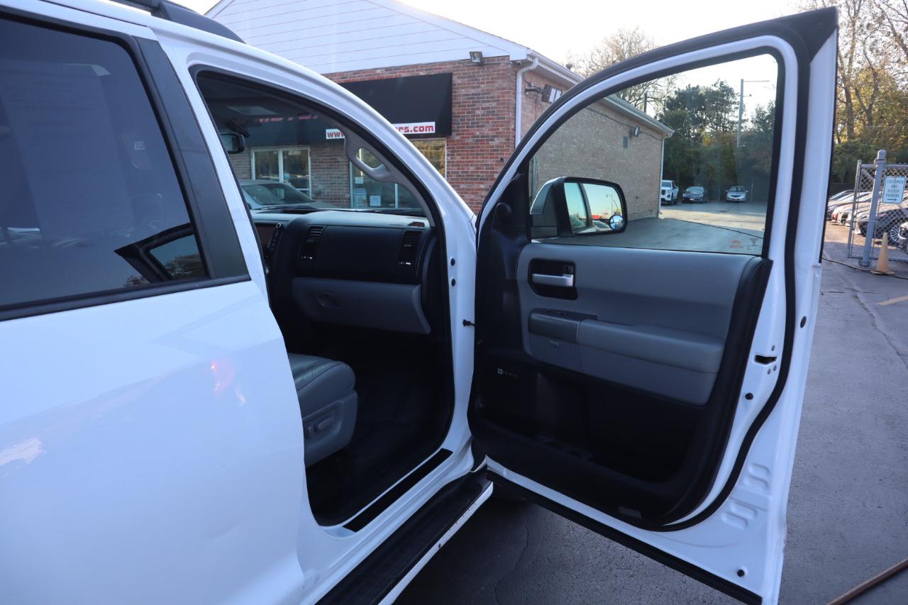 Toyota Sequoia Limited 4WD FFV 2013