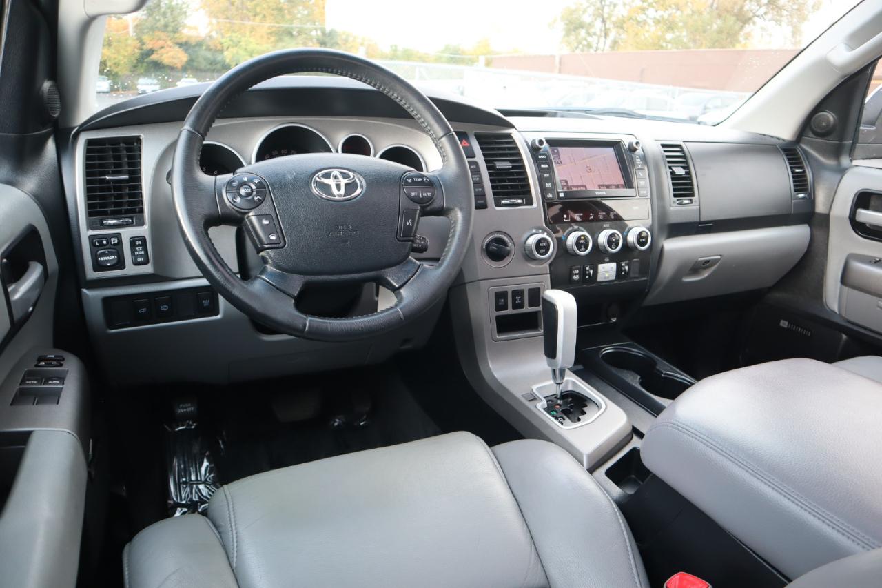 Toyota Sequoia Limited 4WD FFV 2013