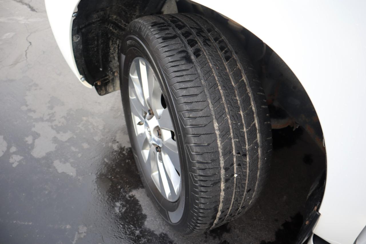 Toyota Sequoia Limited 4WD FFV 2013