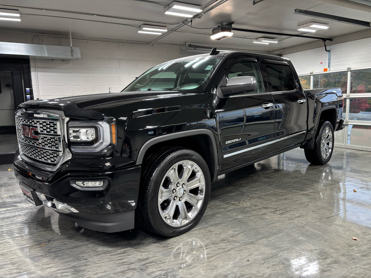 2018 Gmc Sierra Denali photo 2