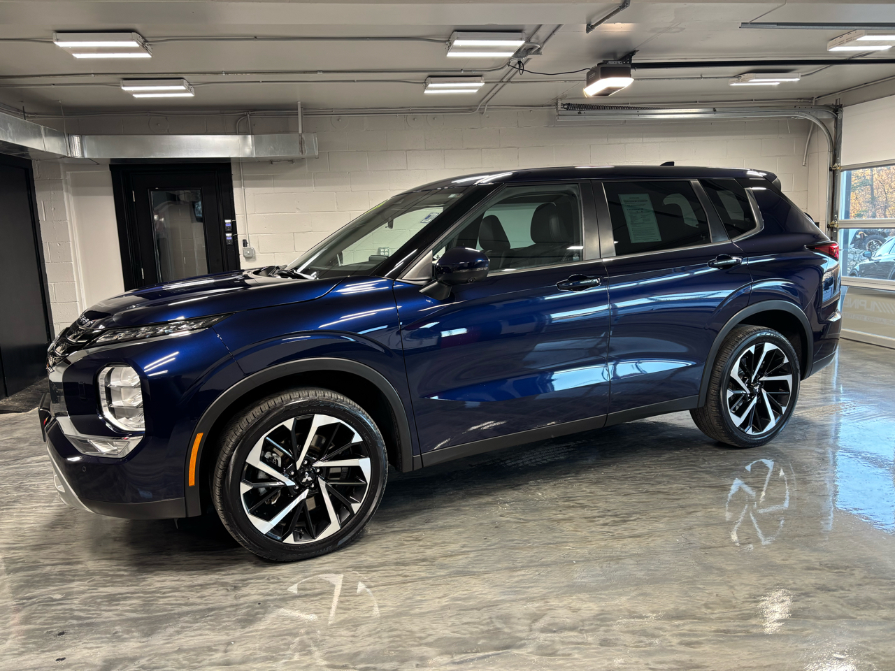 Mitsubishi Outlander SE Black Edition S-AWC 2023