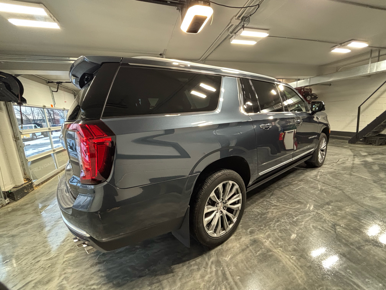 GMC Yukon XL 4WD 4dr Denali 2021