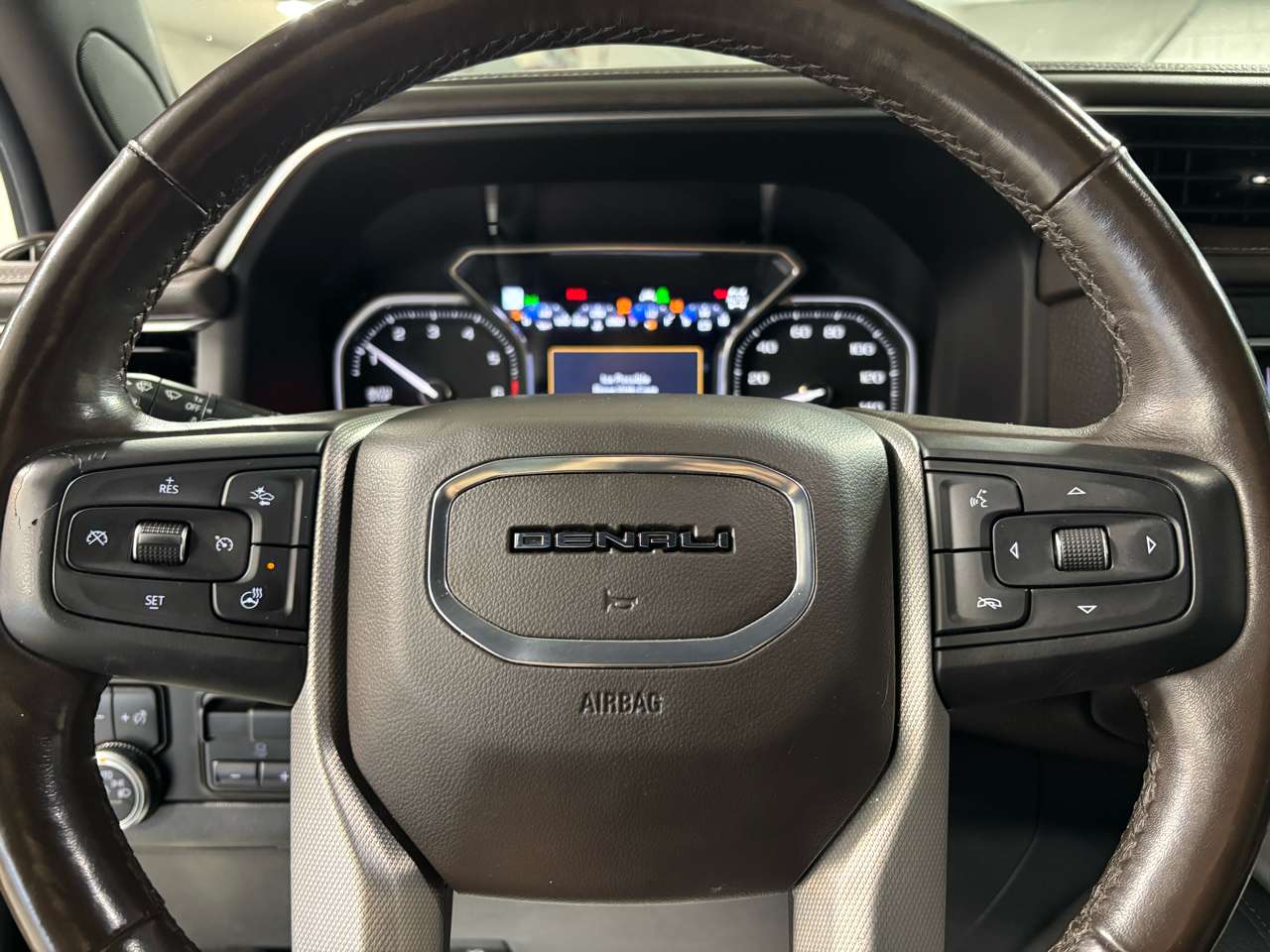 GMC Yukon XL 4WD 4dr Denali 2021