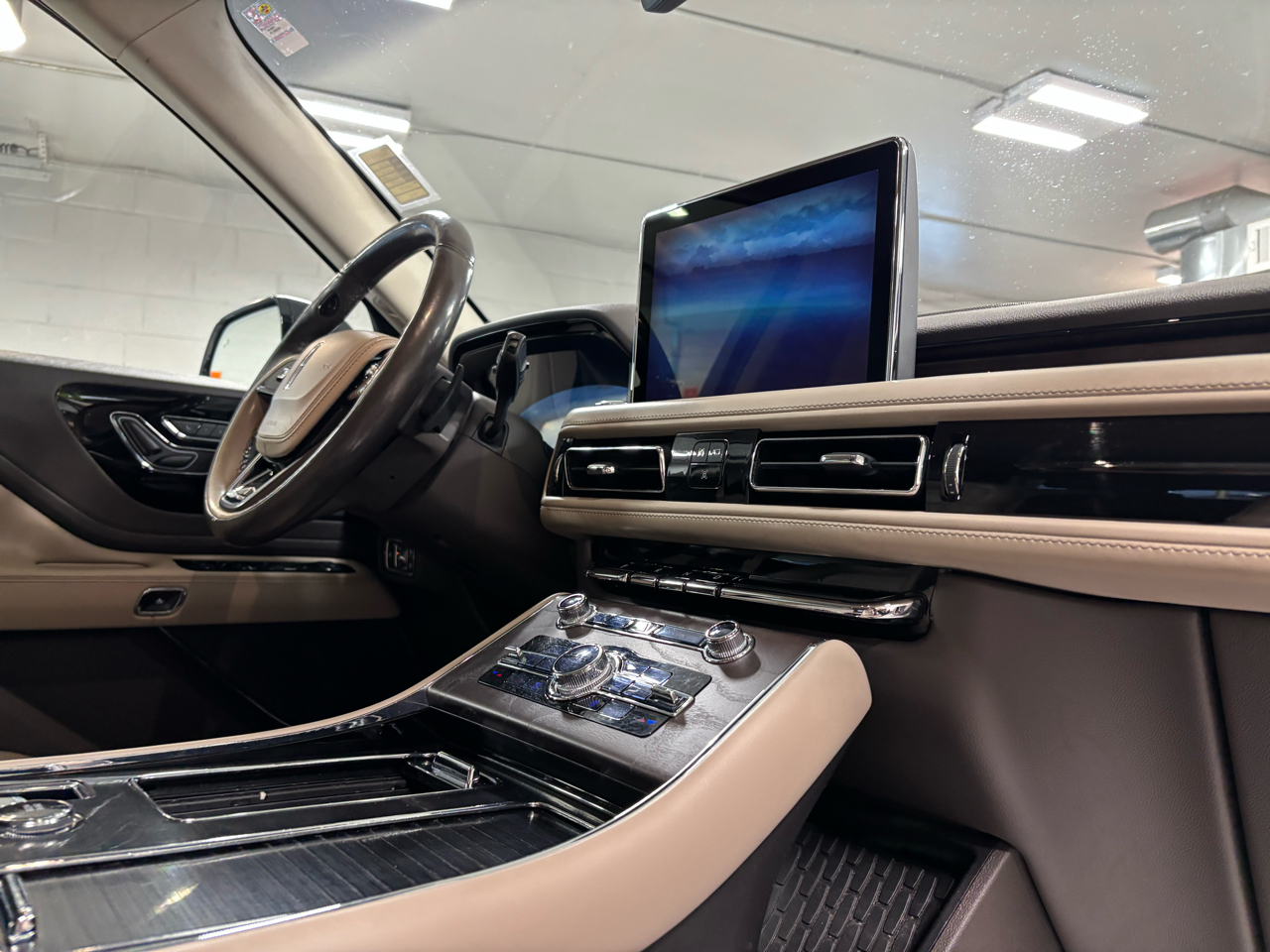 Lincoln Aviator Reserve AWD 2021